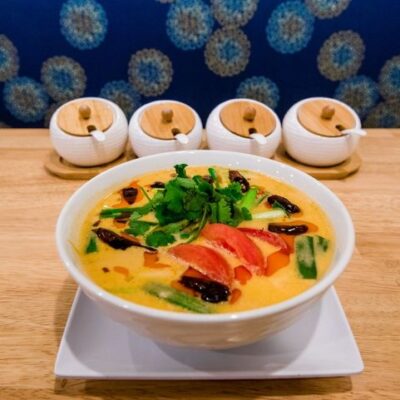 tom kha W / Noodles