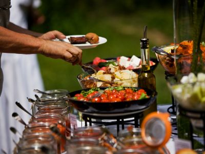 Ari's Thai catering CA