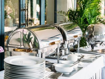 Ari's Thai catering California